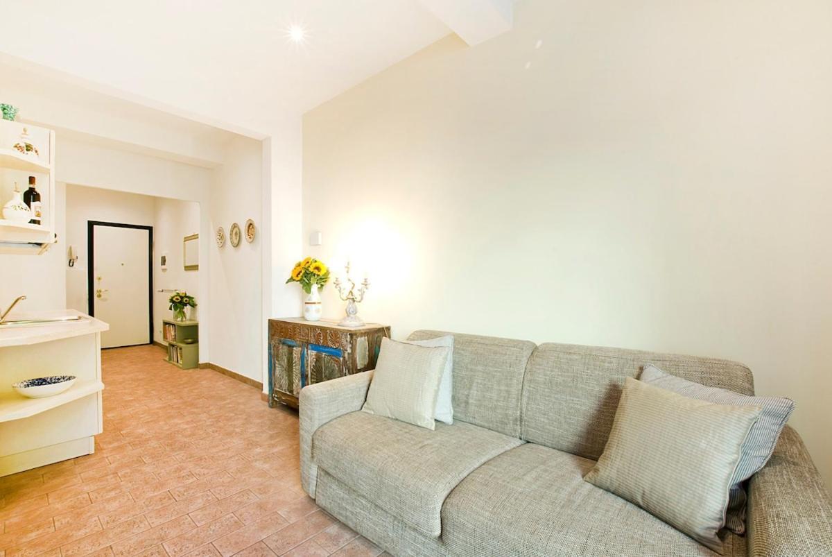 Romantic Hideaway 5 Min Walk From Station
